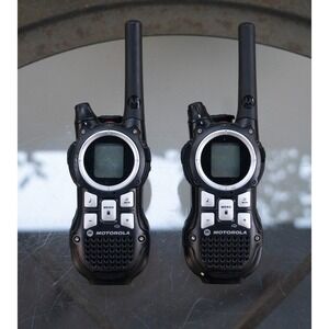 Set Of Motorola MR350R Talkabout 2-Way Radio Walkie Talkie - Pair- No Chargers